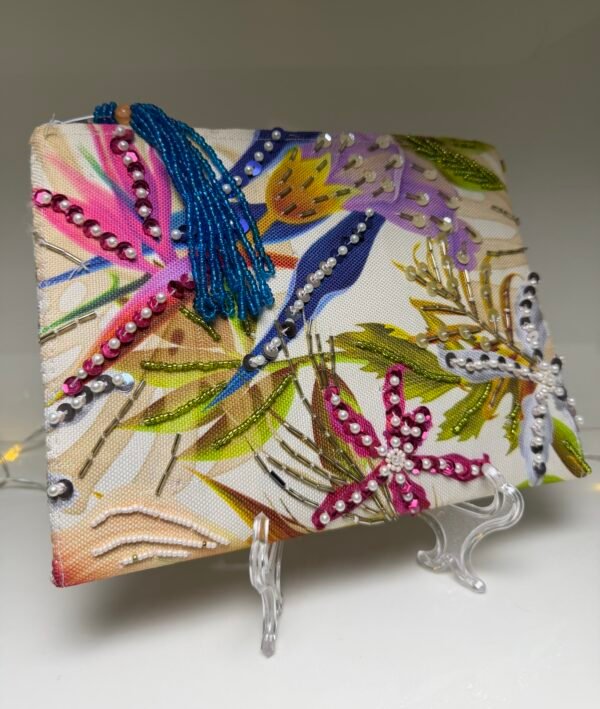 Makhmal Exclusive Handmade Pouch