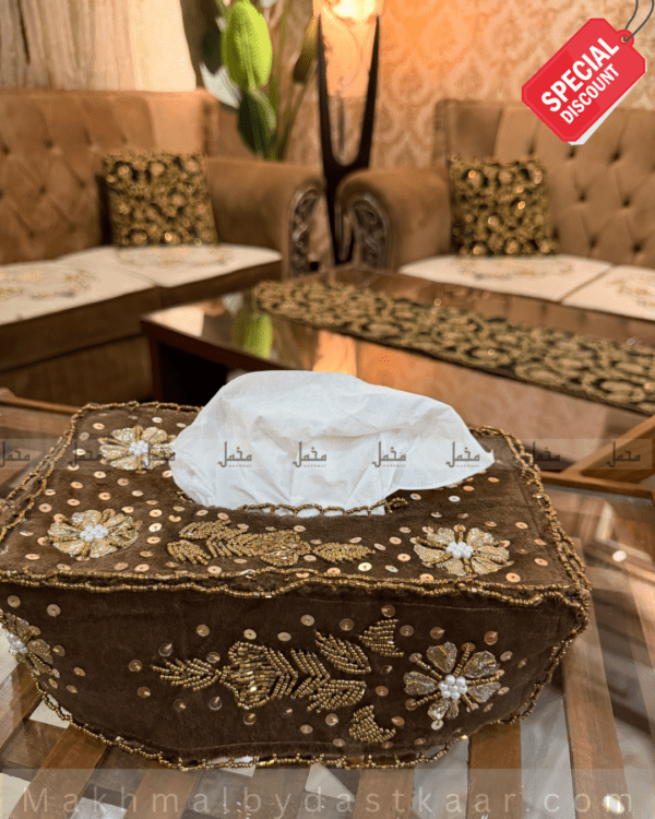 Hand crafted elegant tissue box cover